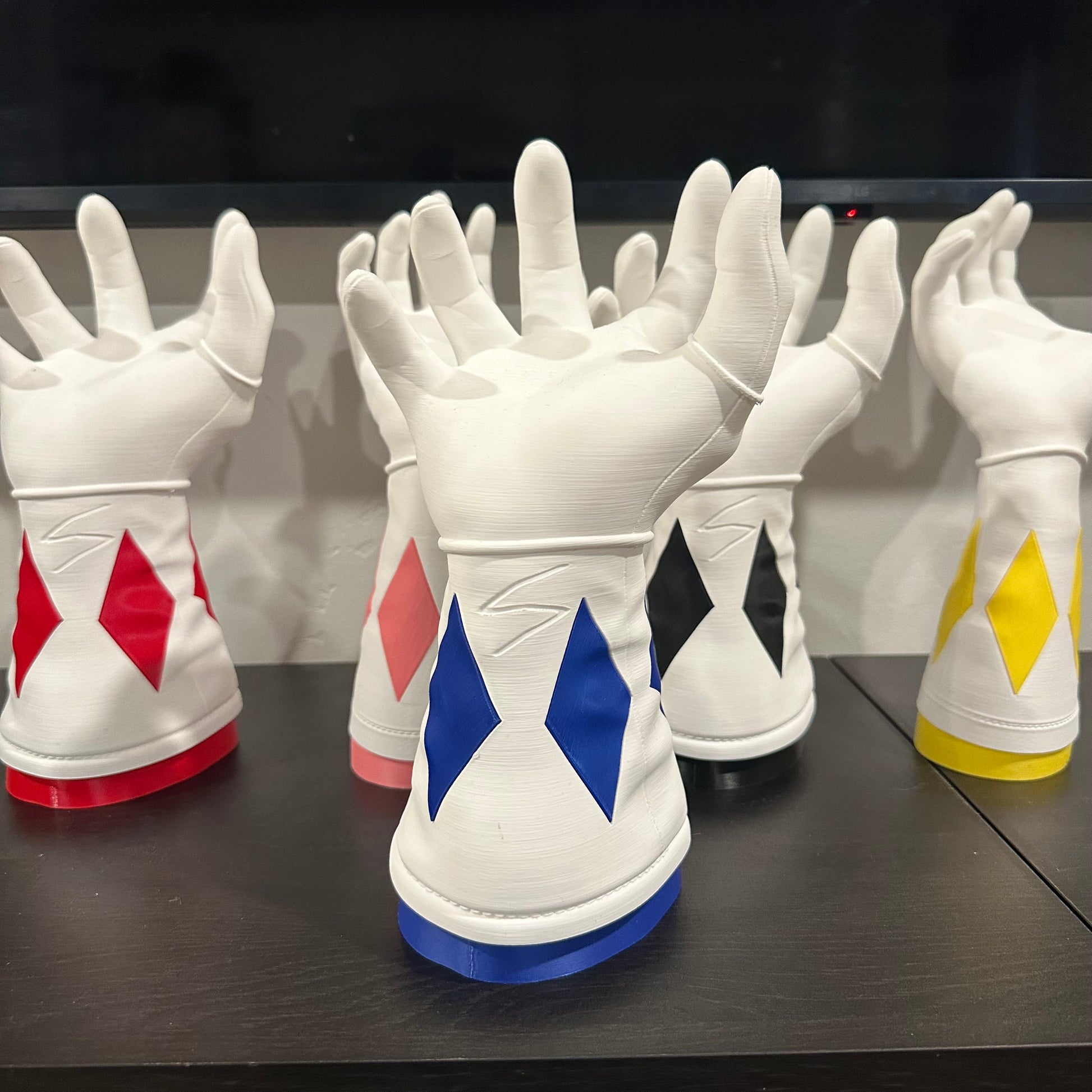 Mighty Morphin Power Rangers Gaming Power Glove Stand – Benski Builds