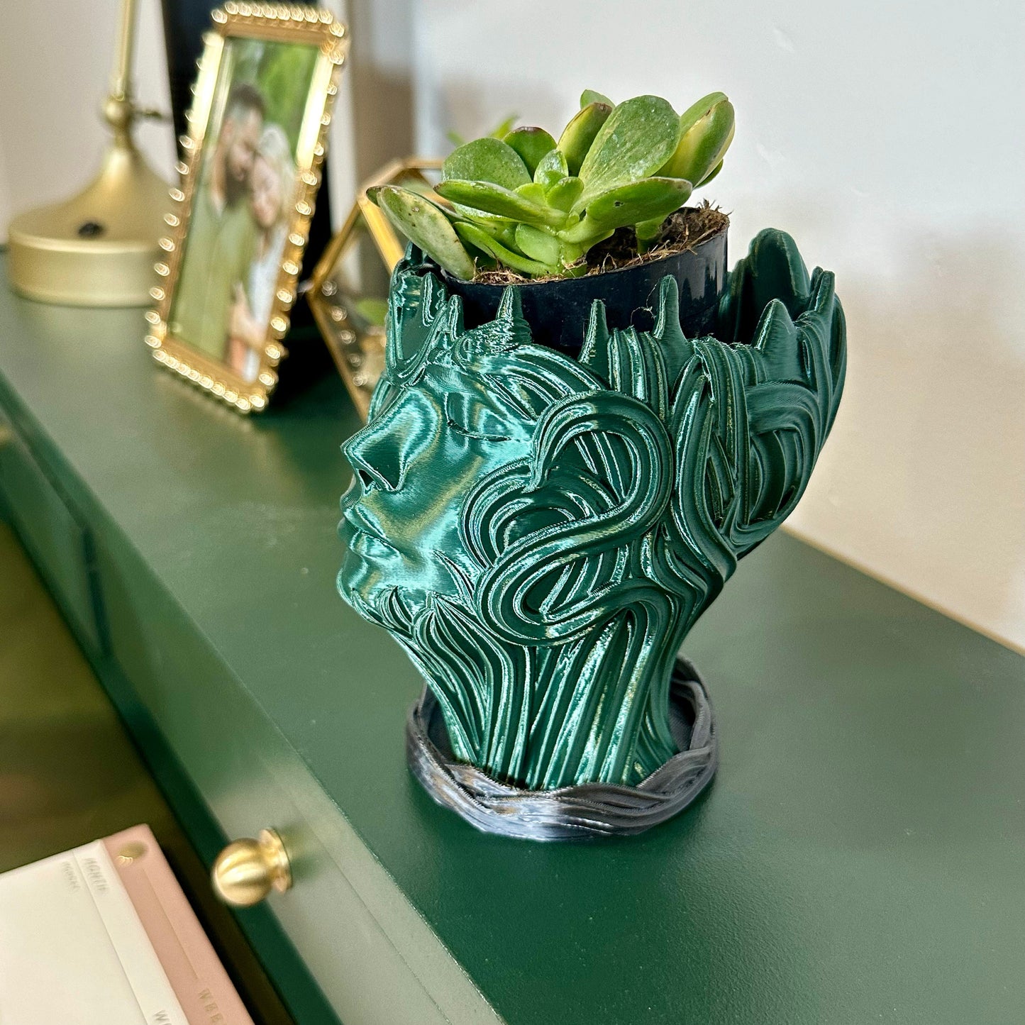 Womens Head Planter