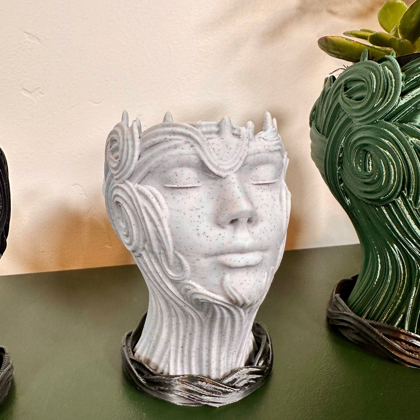 Womens Head Planter