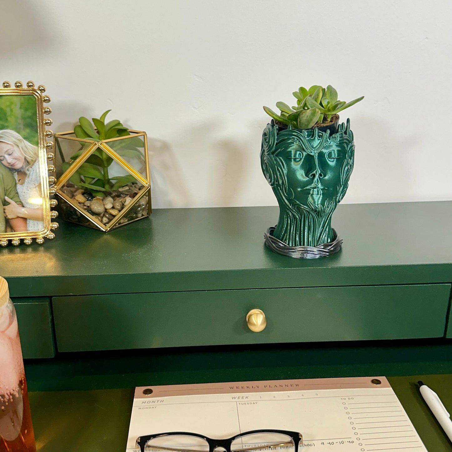 Womens Head Planter